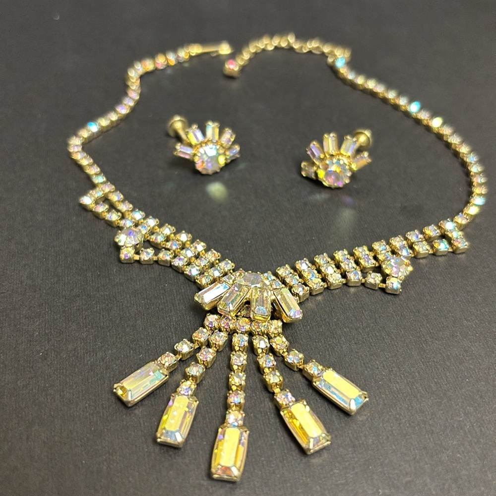 Vintage Continental Aurora Borealis Rhinestone Gold Tone Choker and Earrings Set